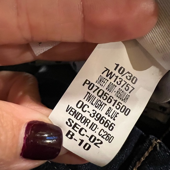 Lucky Brand Sweet Boot Jeans NWOT Size 10 - Picture 3 of 3